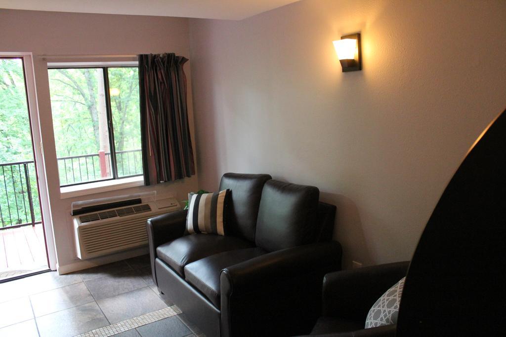 יוריקה ספרינגס Brydan Suites מראה חיצוני תמונה